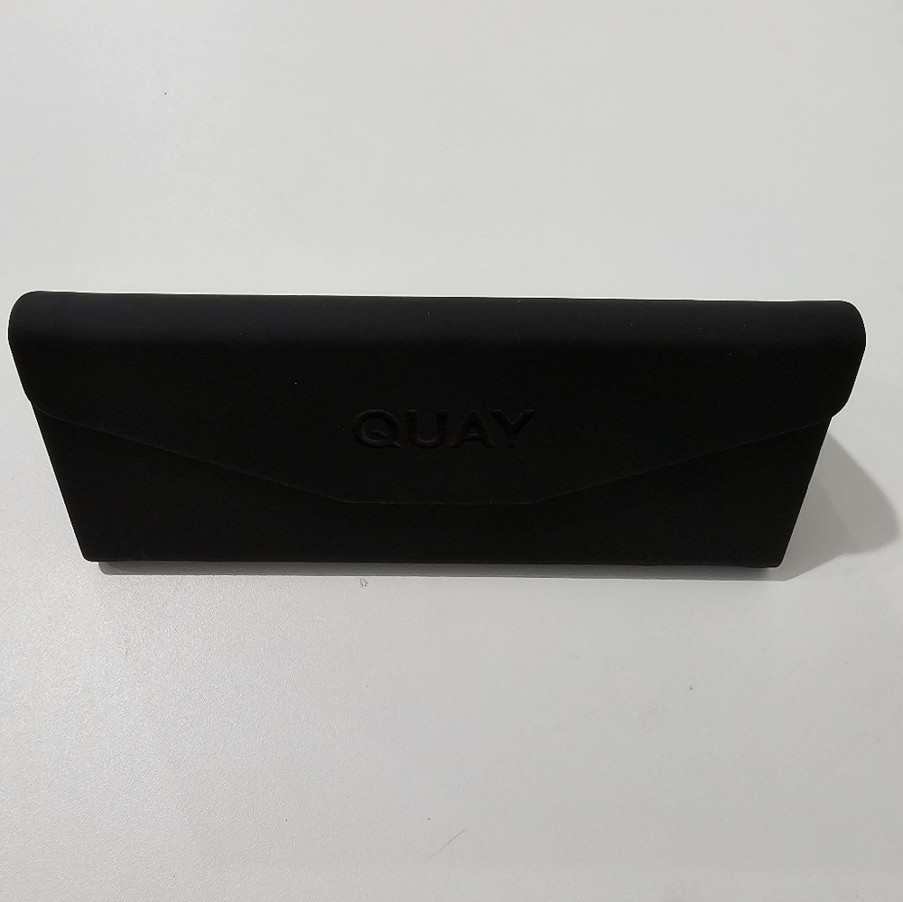 Quay Notorious Sunglasses - Picture 6 of 7